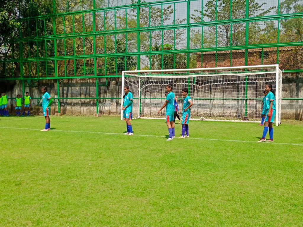 Bangladesh U-18 women's national football team completes third training session