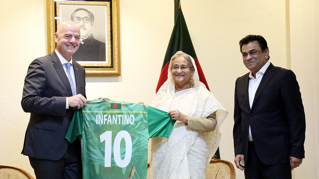 FIFA President meets PM Sheikh Hasina